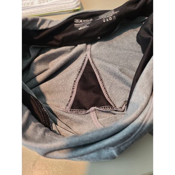 2(x)ist grey capri leggings - small - Picture 7 of 7